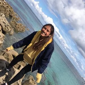 Meet your Posher, Maria isabel